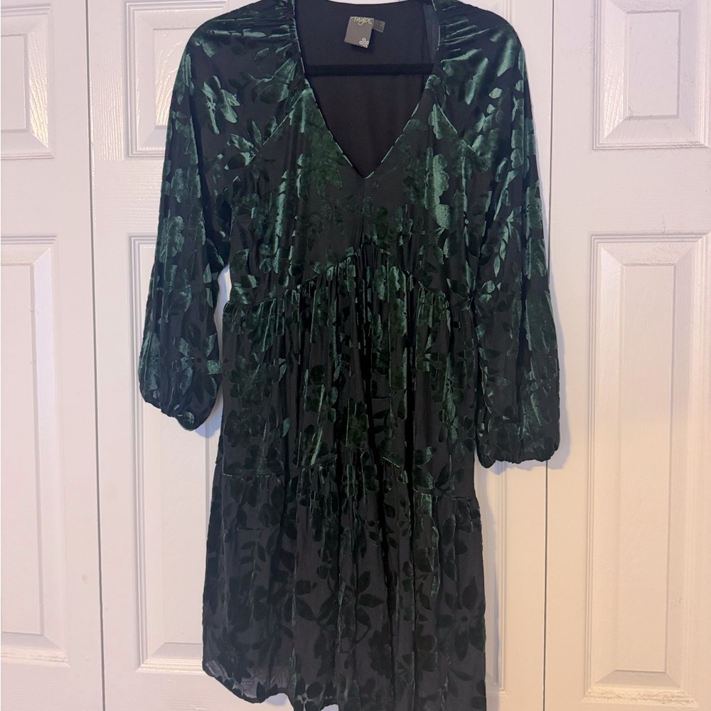 Velvet Green Floral V Neck Dress - SIZE 10